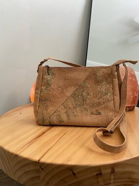 Cork Portugal A015 cork crossbody bag with a zip-top closure